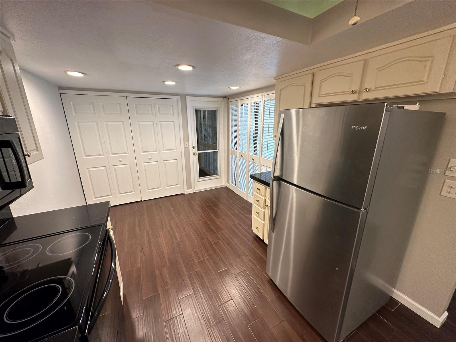 Image 7 of 16 For 1539 Pickwood Avenue