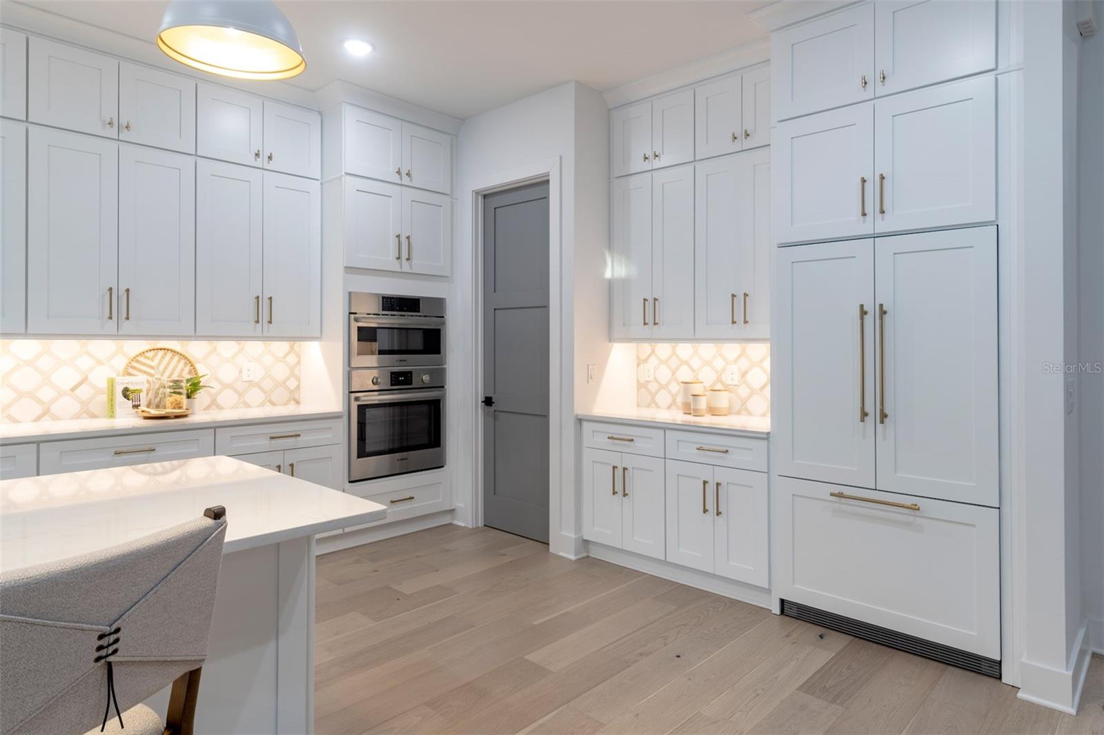 Image 31 of 83 For 910 Golfview Street