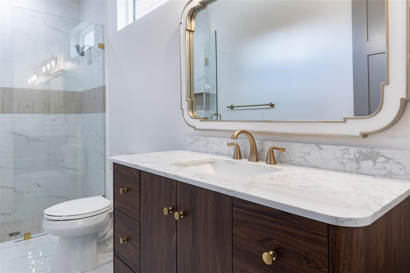 Image 66 of 83 For 910 Golfview Street