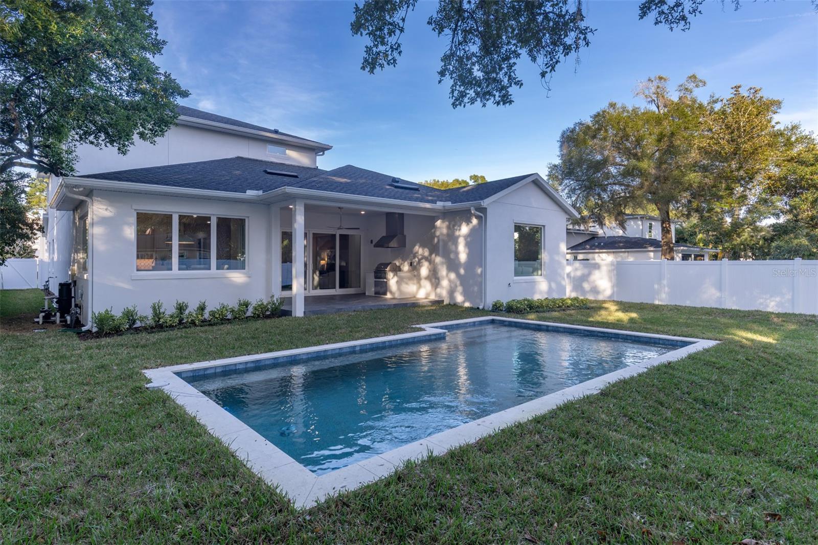 Image 69 of 83 For 910 Golfview Street