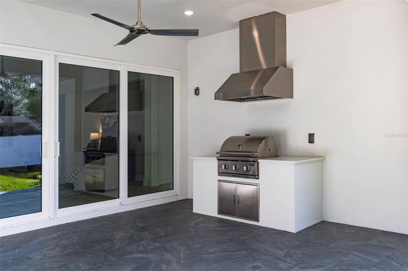 Image 72 of 83 For 910 Golfview Street