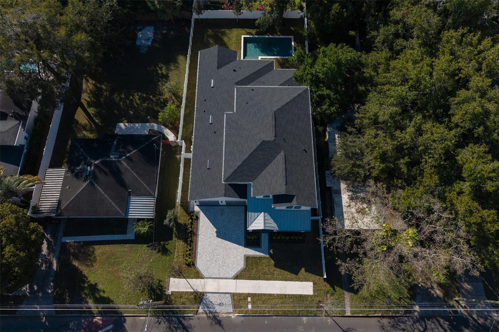 Image 78 of 83 For 910 Golfview Street