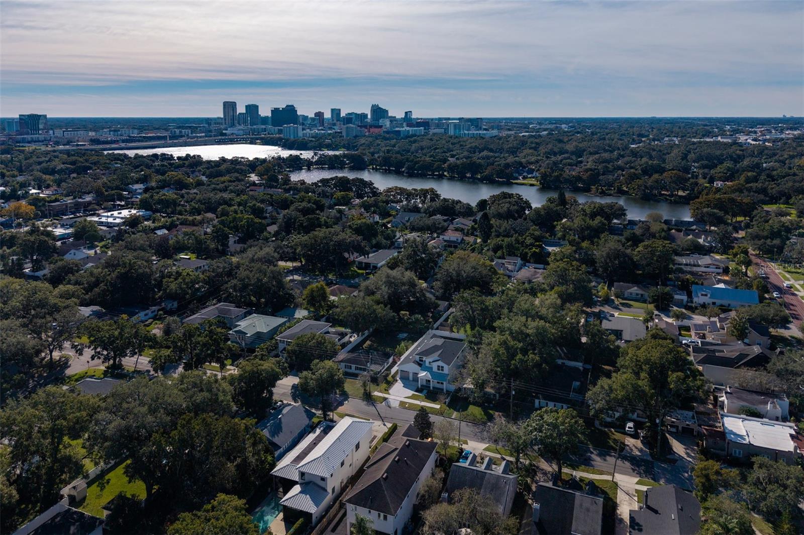 Image 79 of 83 For 910 Golfview Street