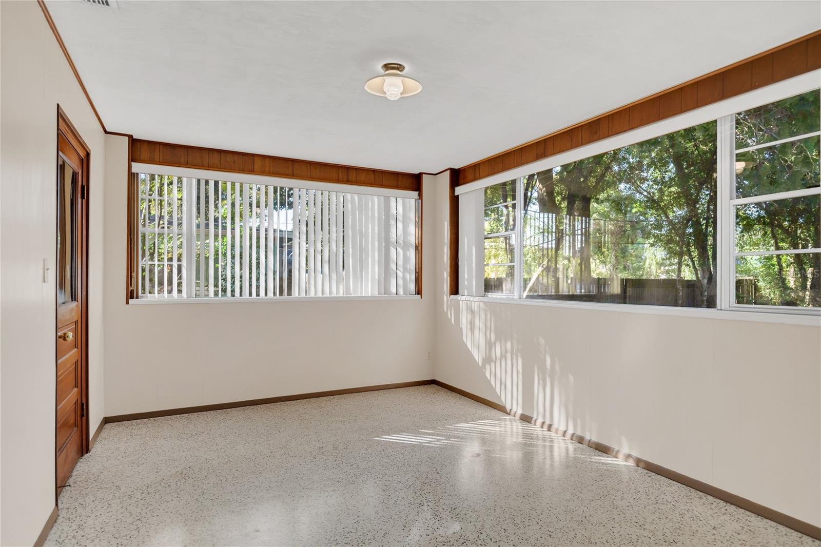 Image 22 of 27 For 2807 Nancy Street