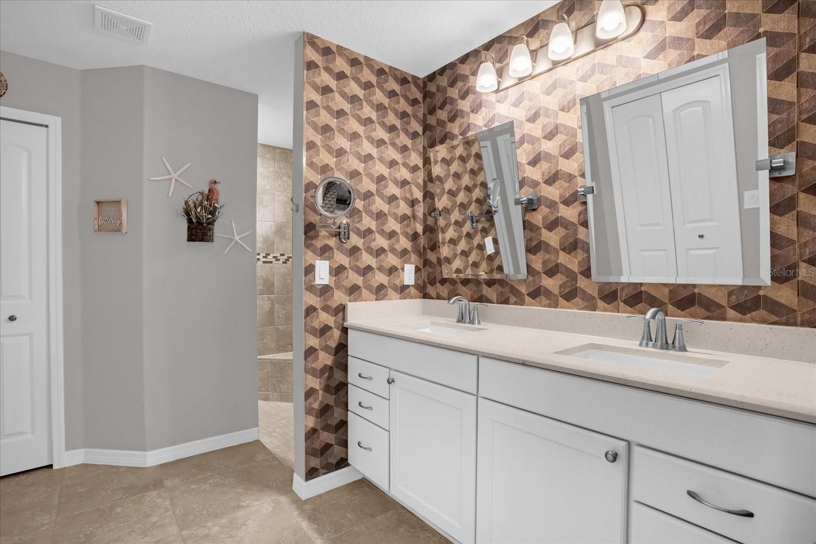 Image 19 of 62 For 3782 Arlington Ridge Blvd