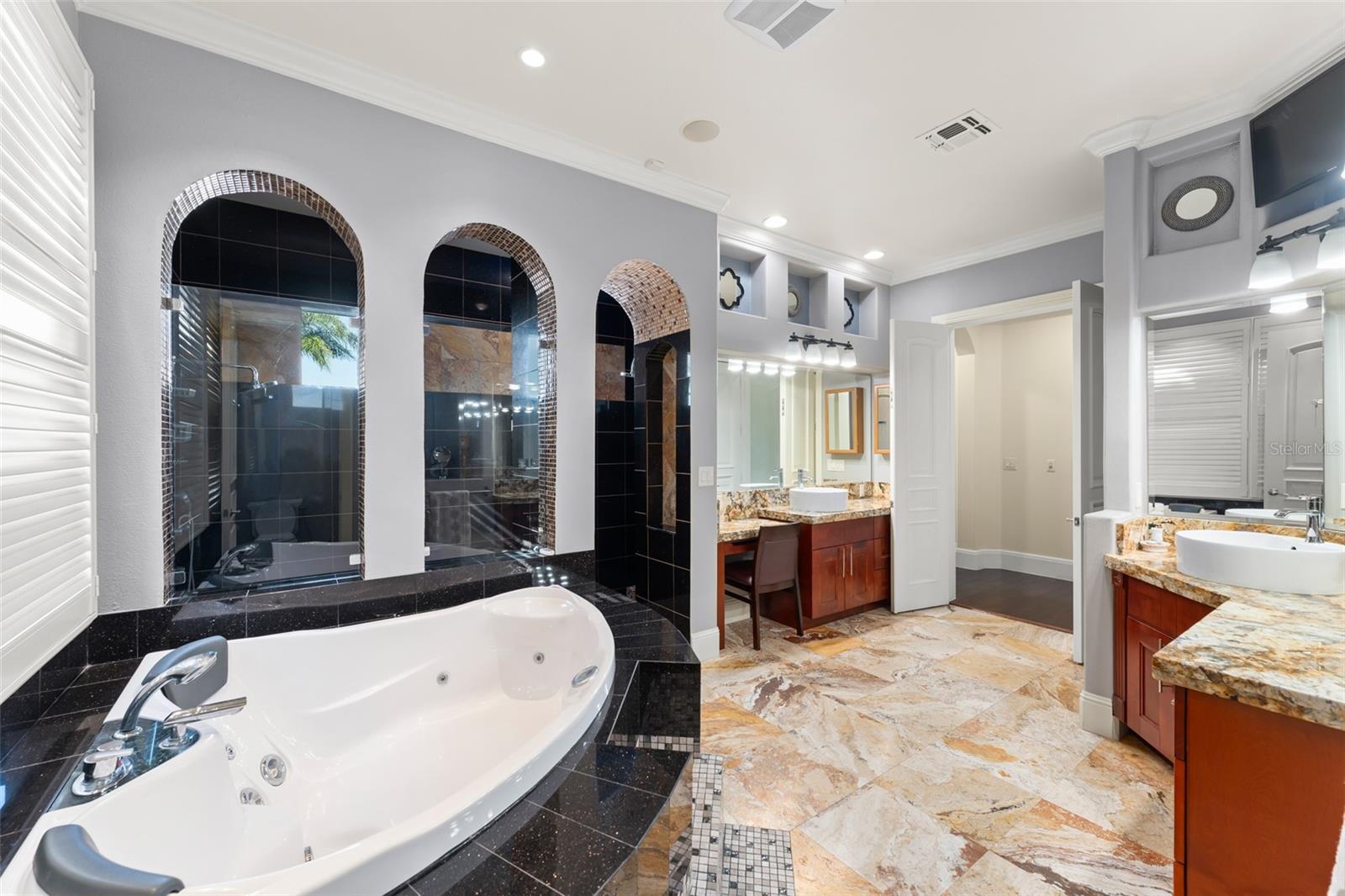 Image 36 of 95 For 9575 Westover Roberts Road