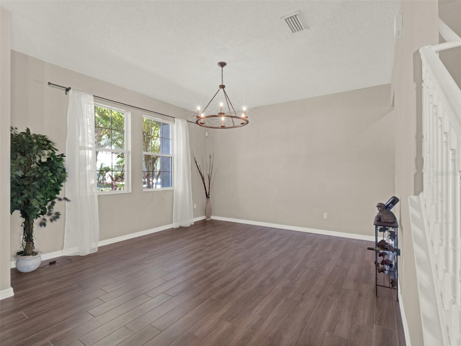 Listing photo id 9 for 14236 Golden Rain Tree Boulevard