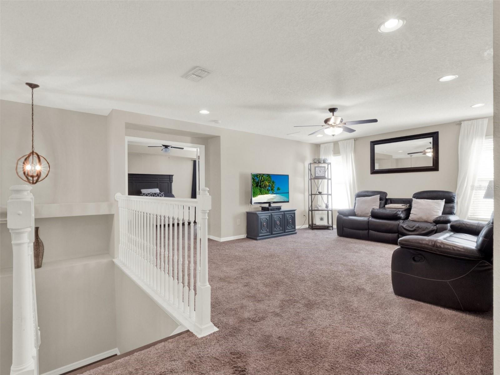 Listing photo id 22 for 14236 Golden Rain Tree Boulevard