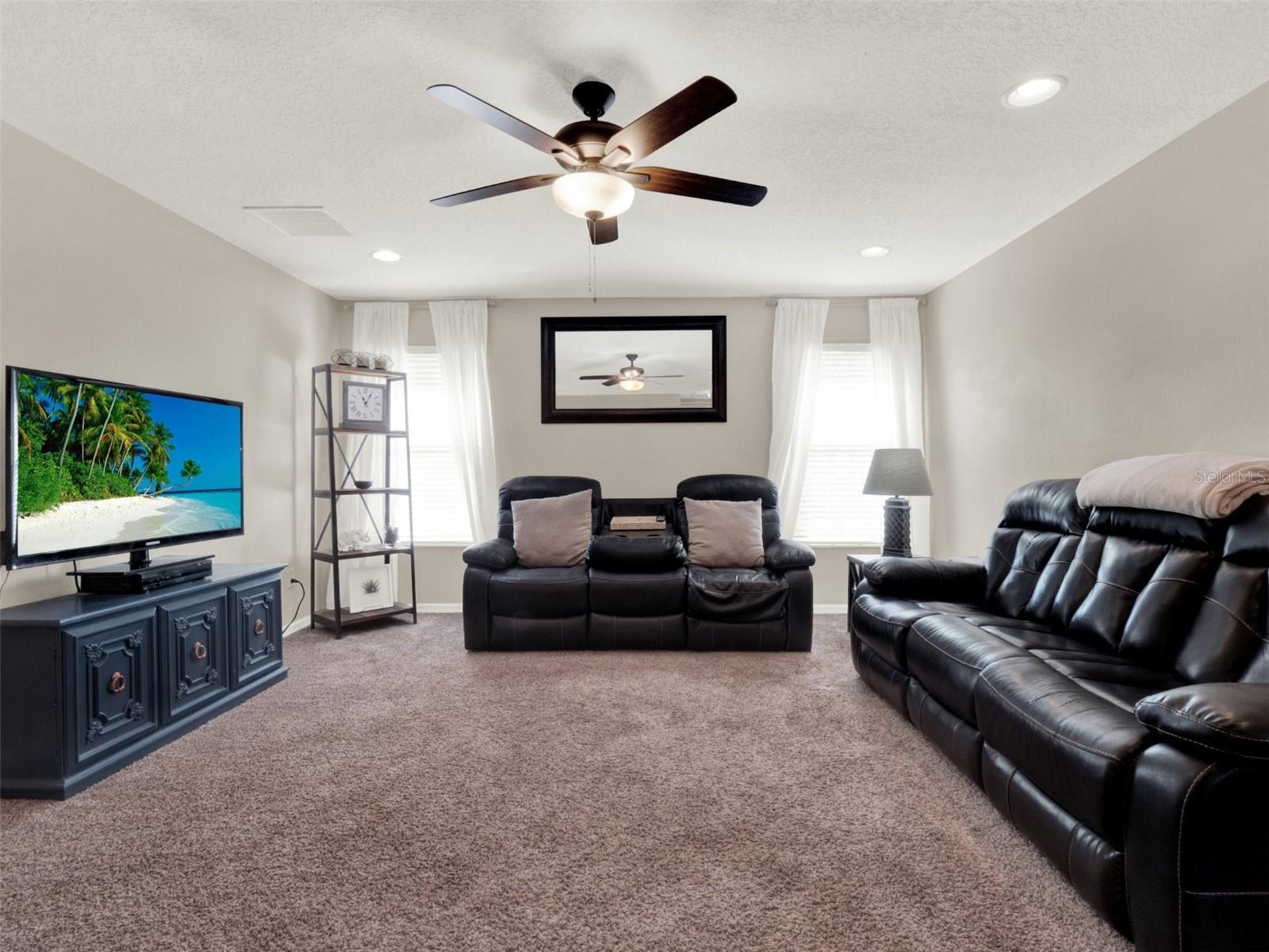 Listing photo id 23 for 14236 Golden Rain Tree Boulevard