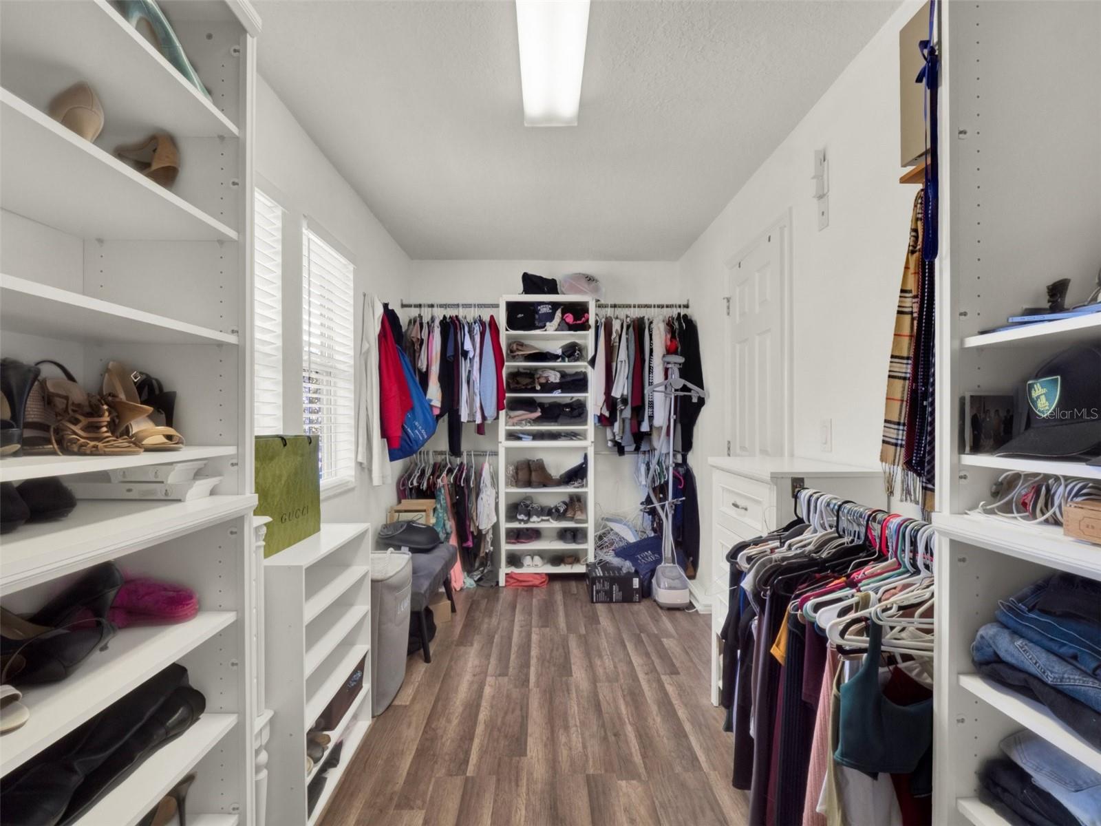 Listing photo id 30 for 14236 Golden Rain Tree Boulevard