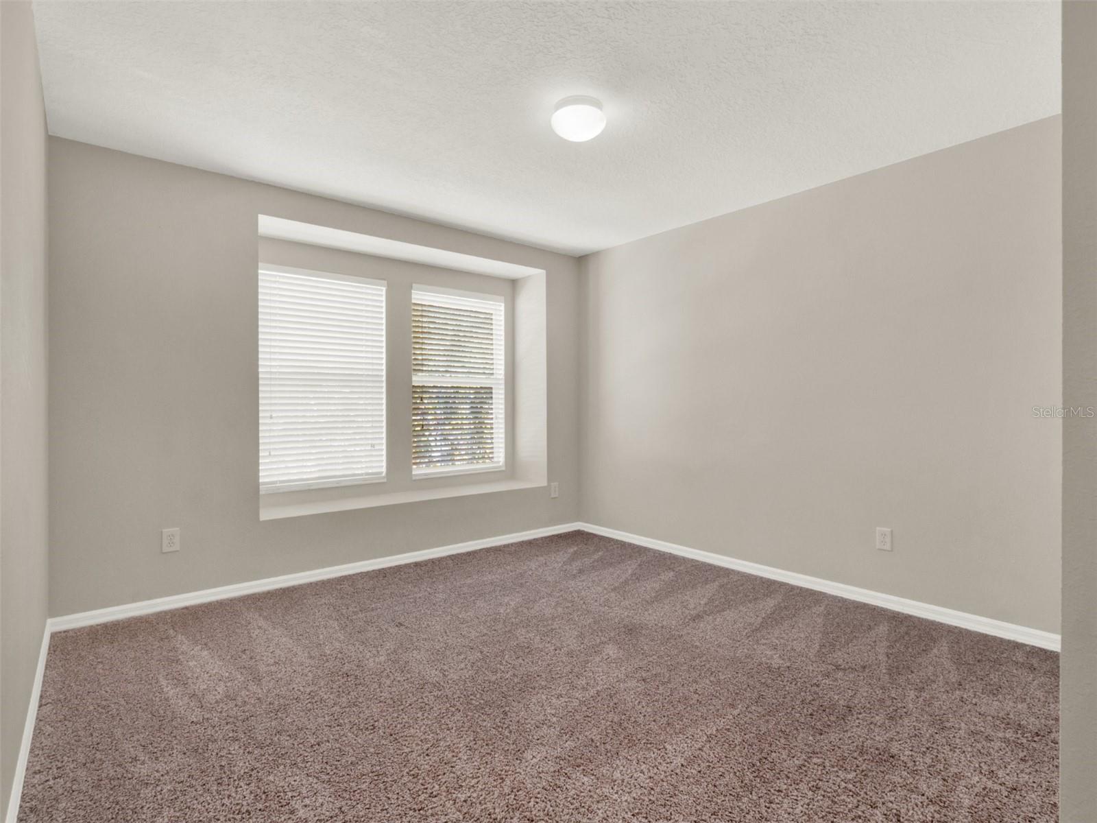 Listing photo id 32 for 14236 Golden Rain Tree Boulevard