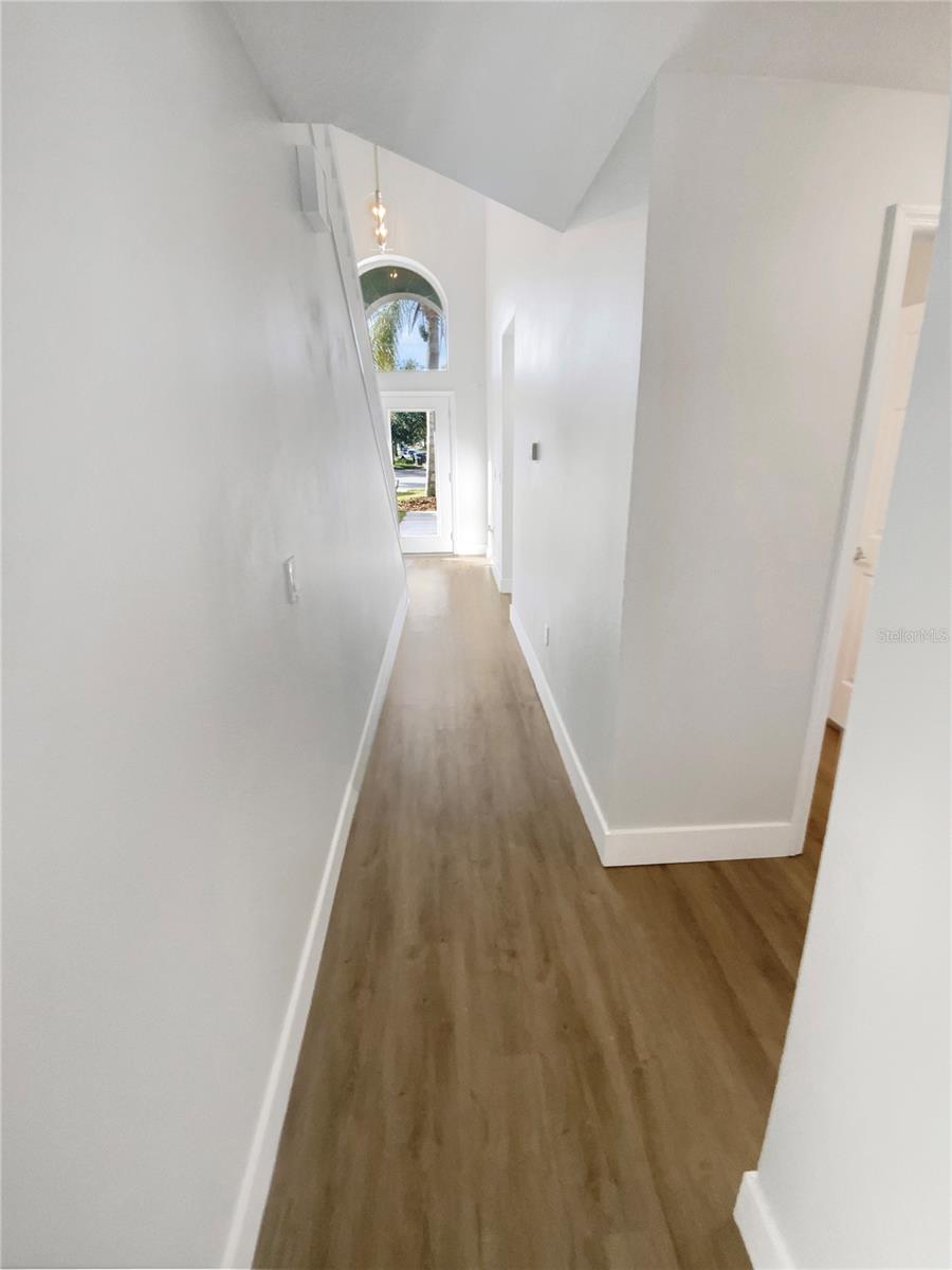 Image 19 of 58 For 19331 Sandy Springs Circle