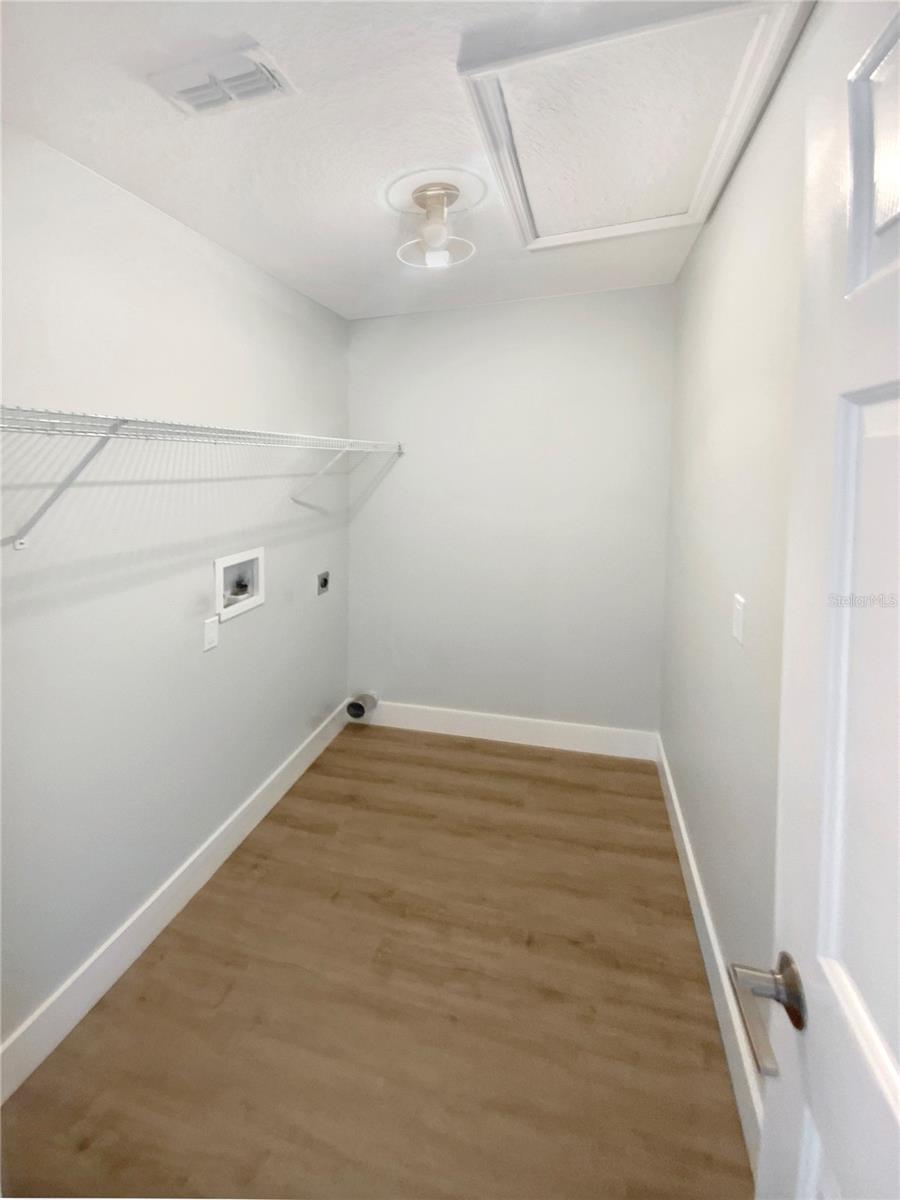 Image 50 of 58 For 19331 Sandy Springs Circle