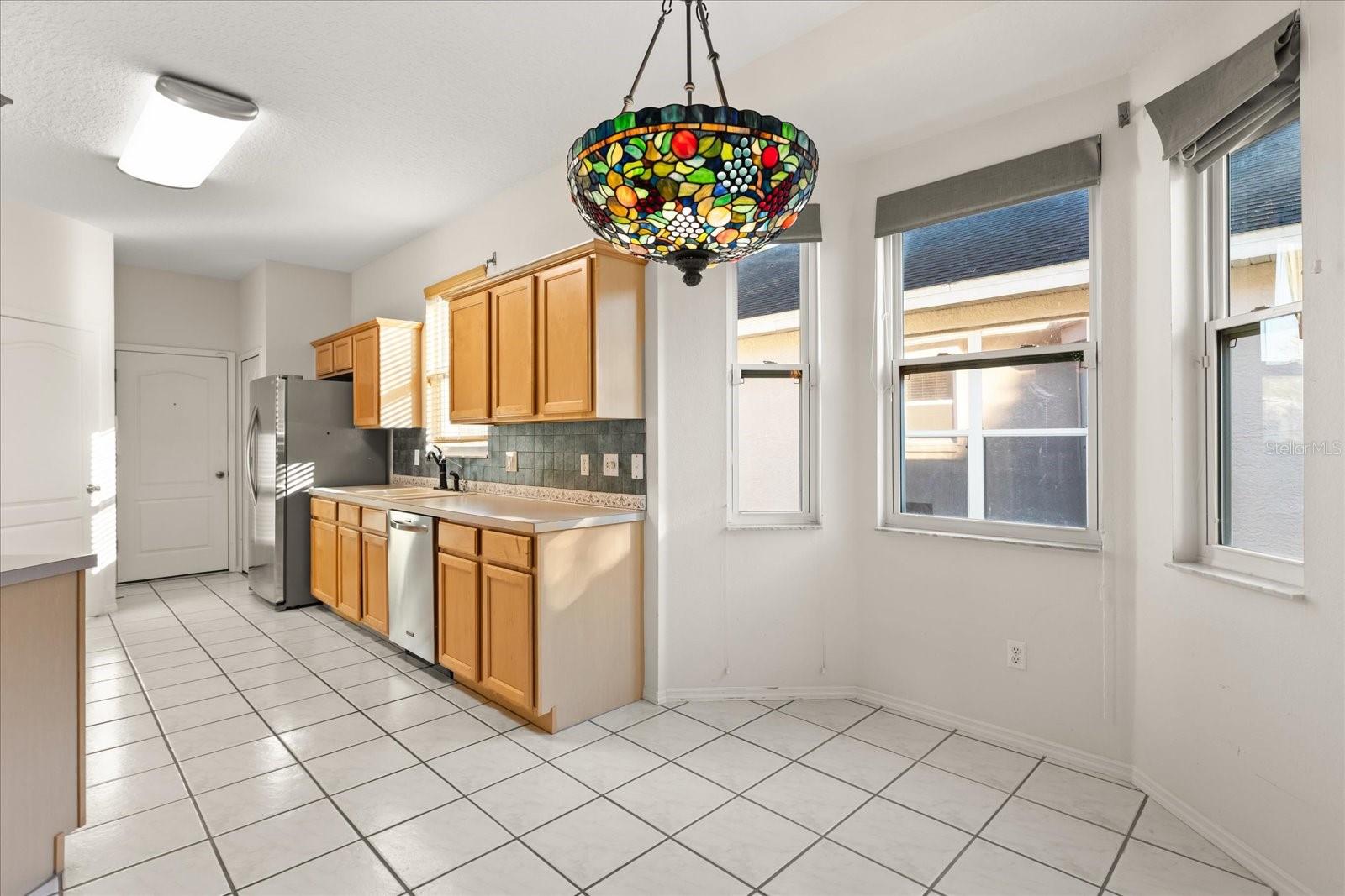 Image 7 of 20 For 962 Cherry Valley Way