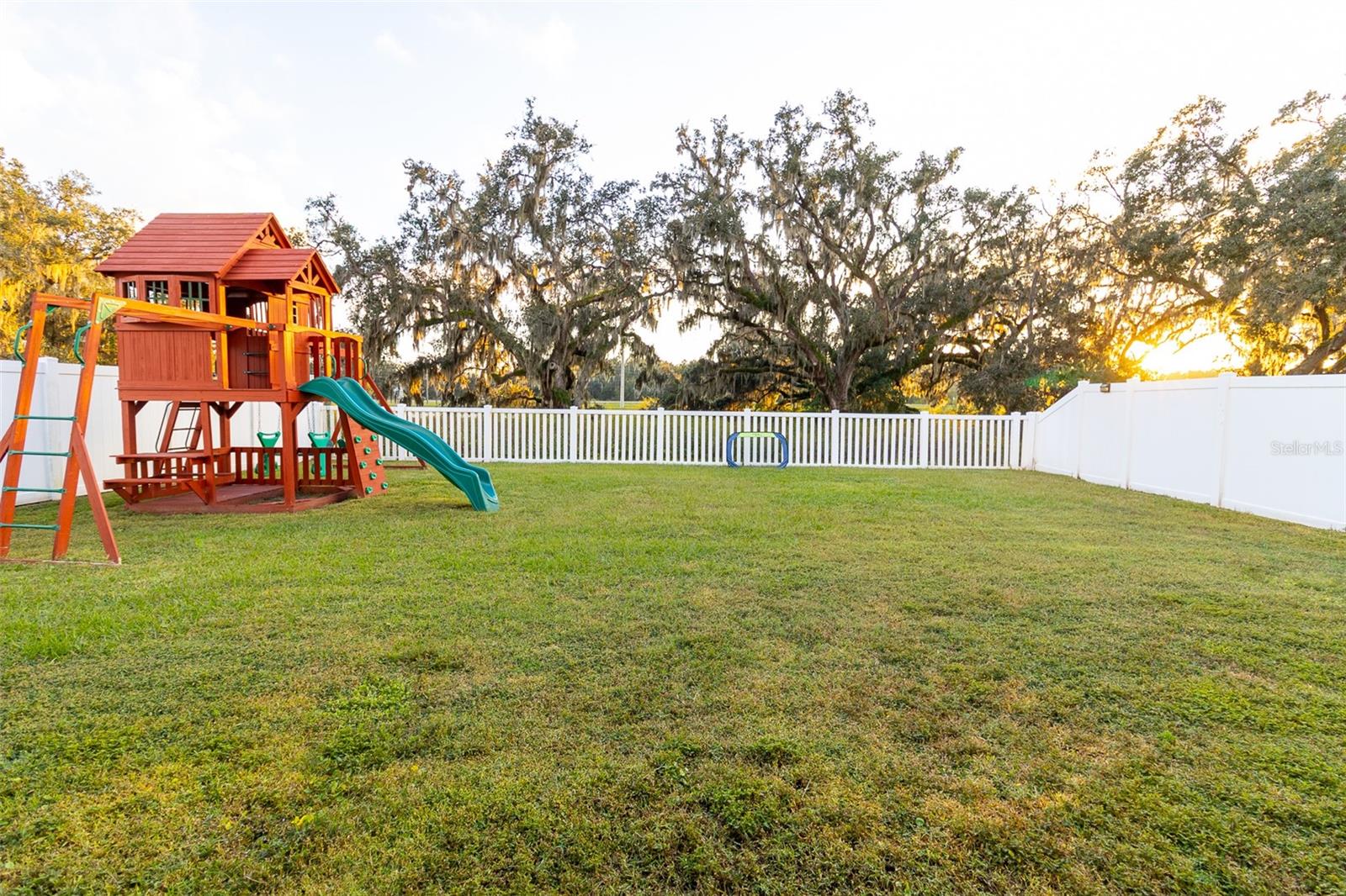 Image 47 of 48 For 35576 Eastbrook Ave