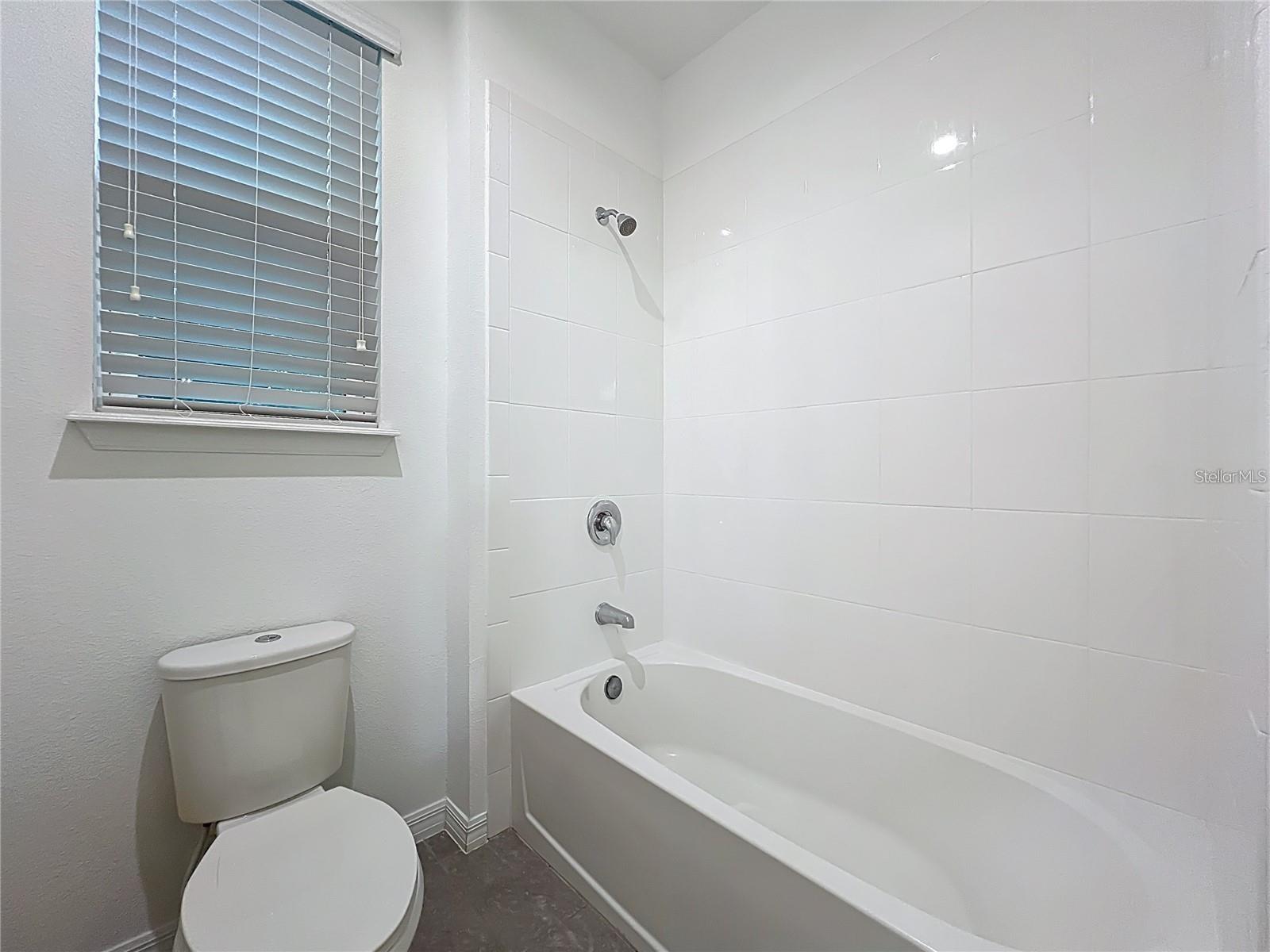 Image 31 of 42 For 12821 Westside Village Loop