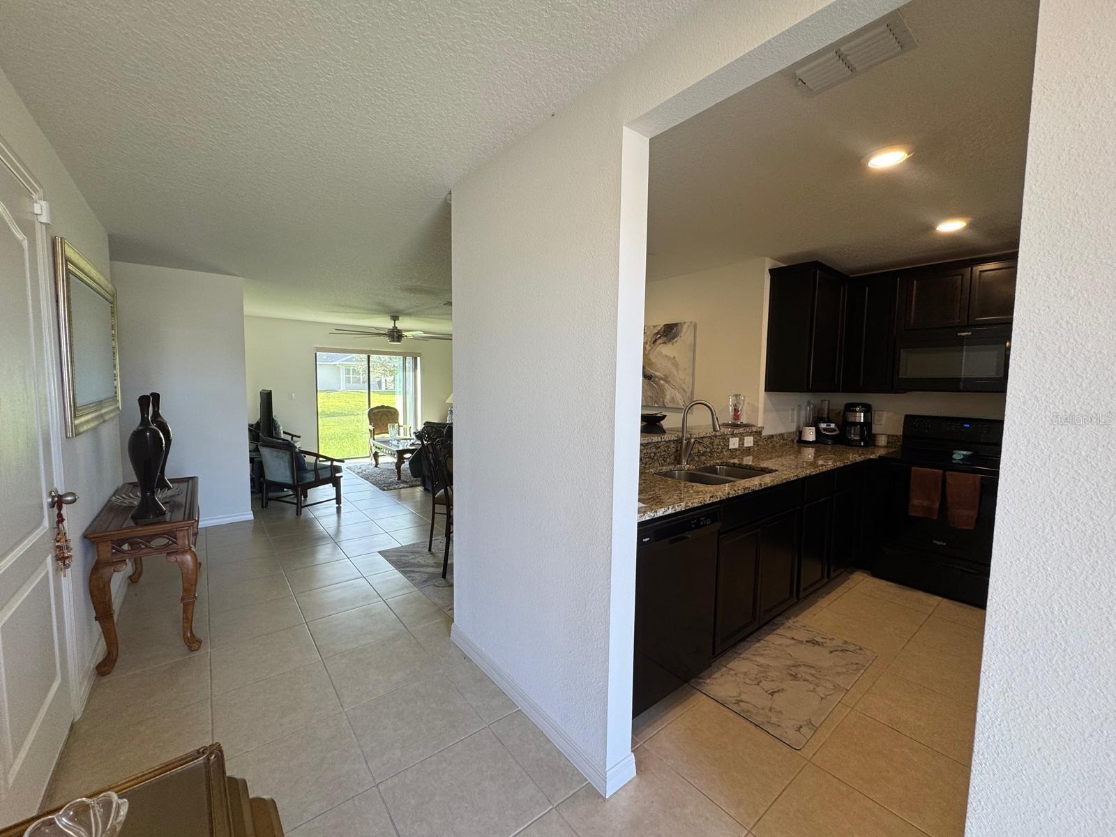 Image 6 of 27 For 1976 Piedmont Court