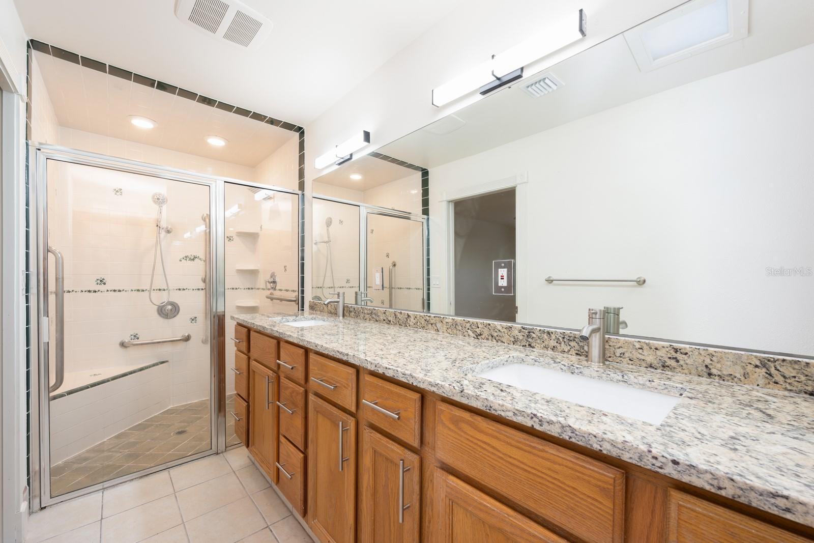 Image 19 of 47 For 1236 Russell Drive