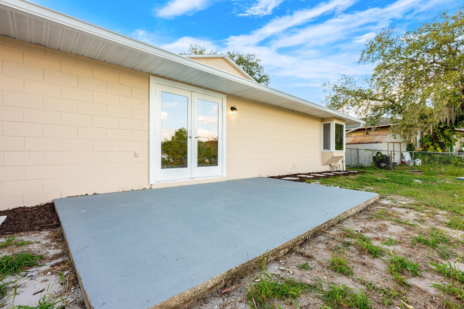 Image 32 of 47 For 1236 Russell Drive