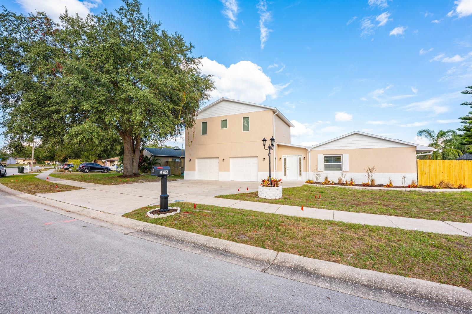 Image 40 of 47 For 1236 Russell Drive