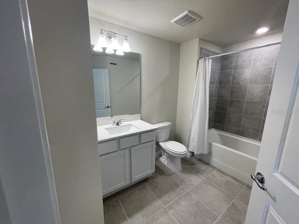 Image 38 of 41 For 1998 Canny Cv