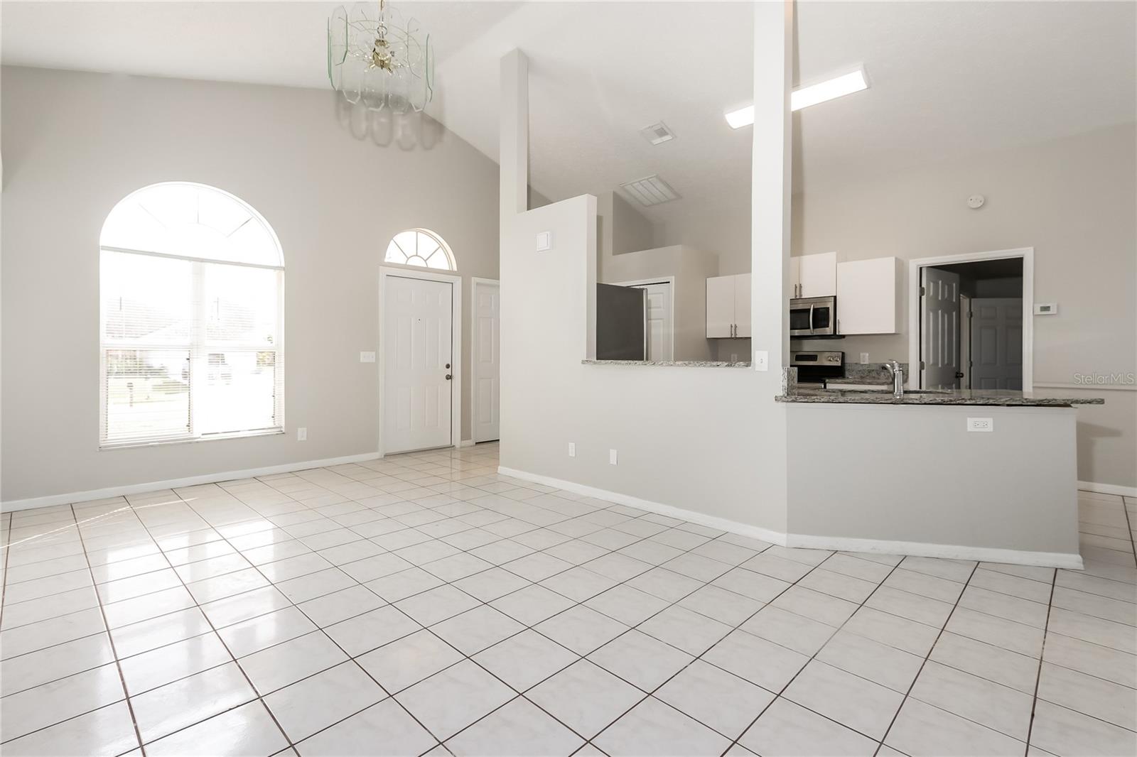 Image 5 of 16 For 4031 Claremont Drive