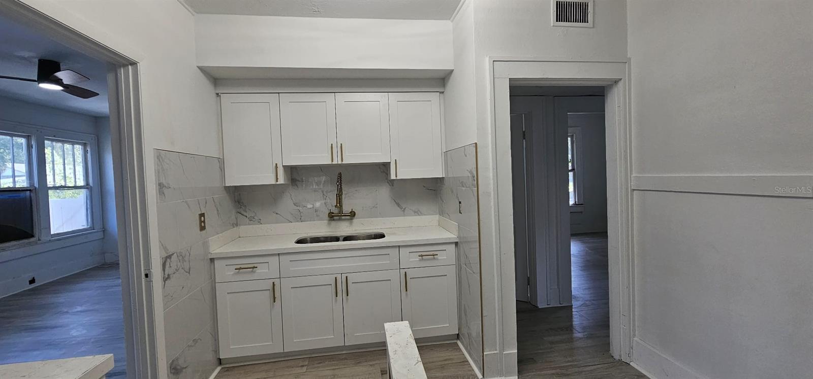 Image 18 of 34 For 1311 11th Avenue S