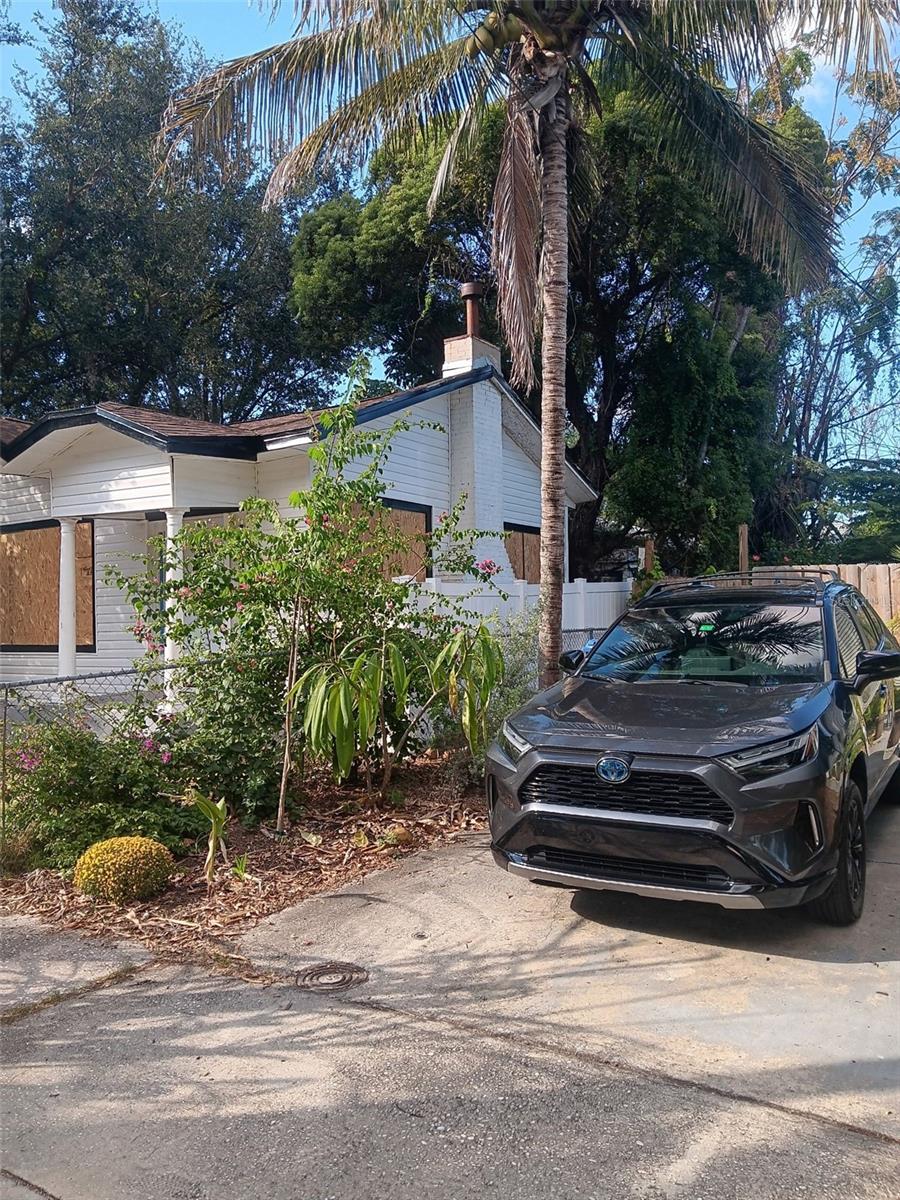 Image 2 of 34 For 1311 11th Avenue S