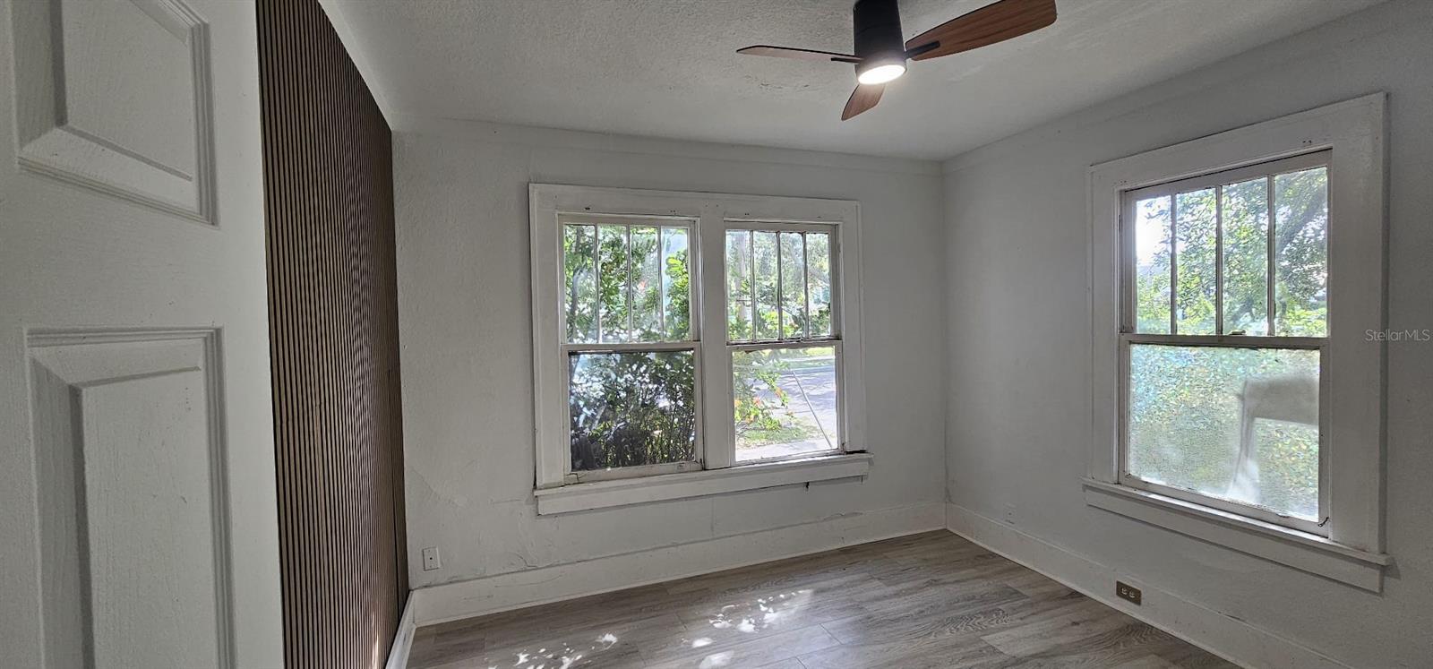 Image 5 of 34 For 1311 11th Avenue S