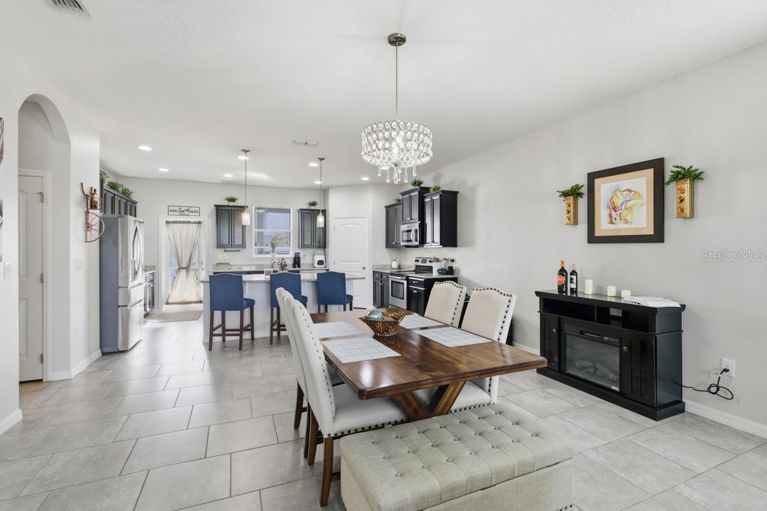 Image 11 of 47 For 1493 Reflection Cove