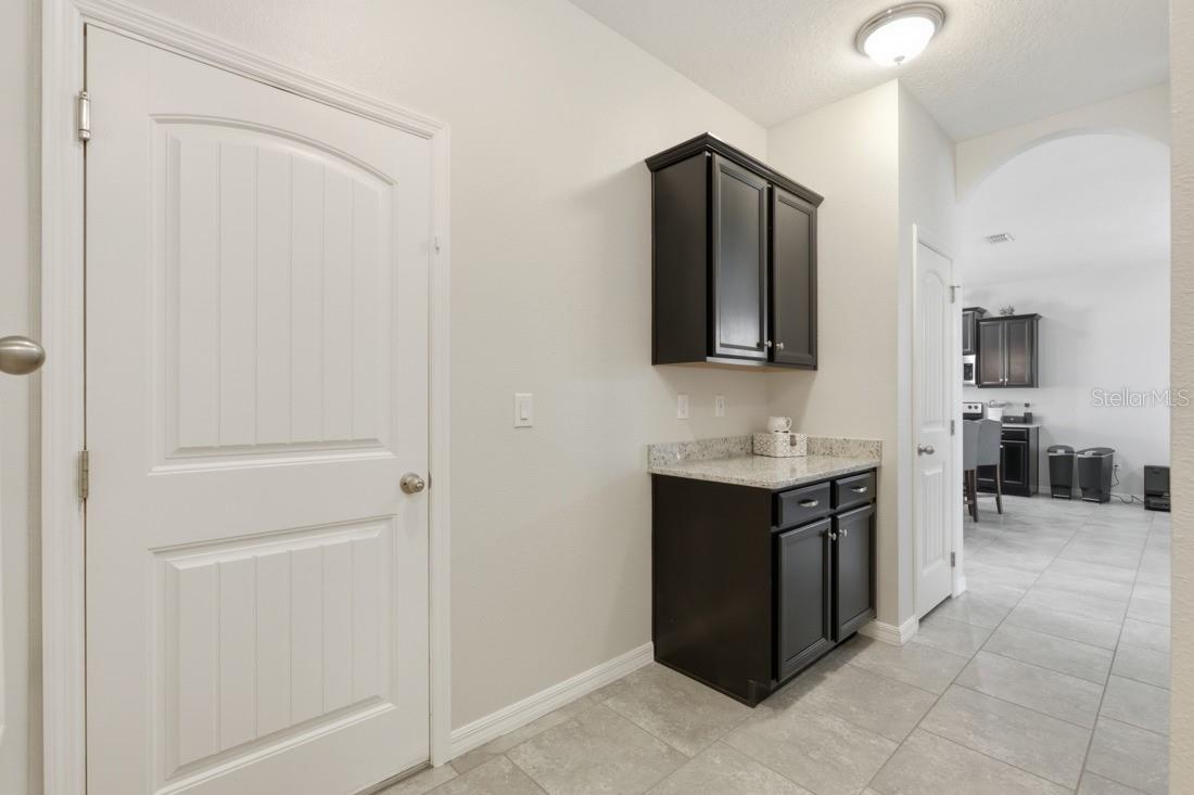 Image 27 of 47 For 1493 Reflection Cove