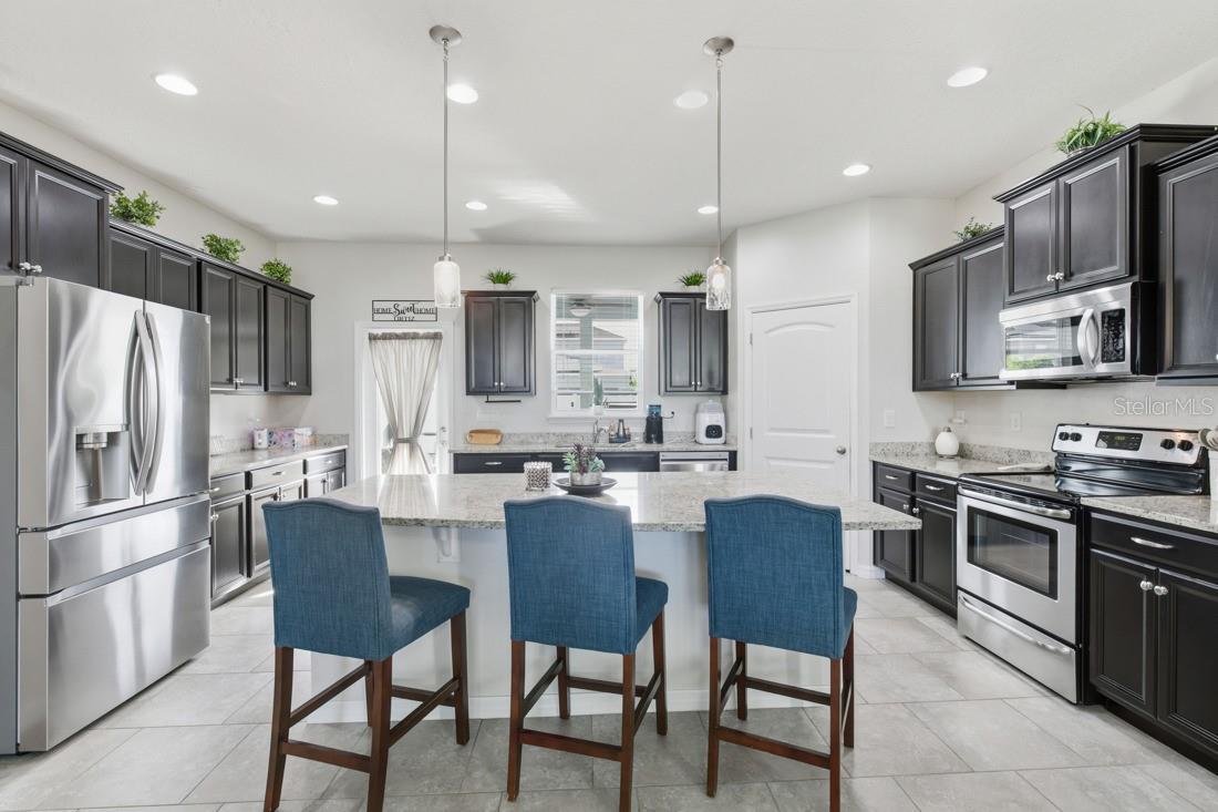 Image 4 of 47 For 1493 Reflection Cove