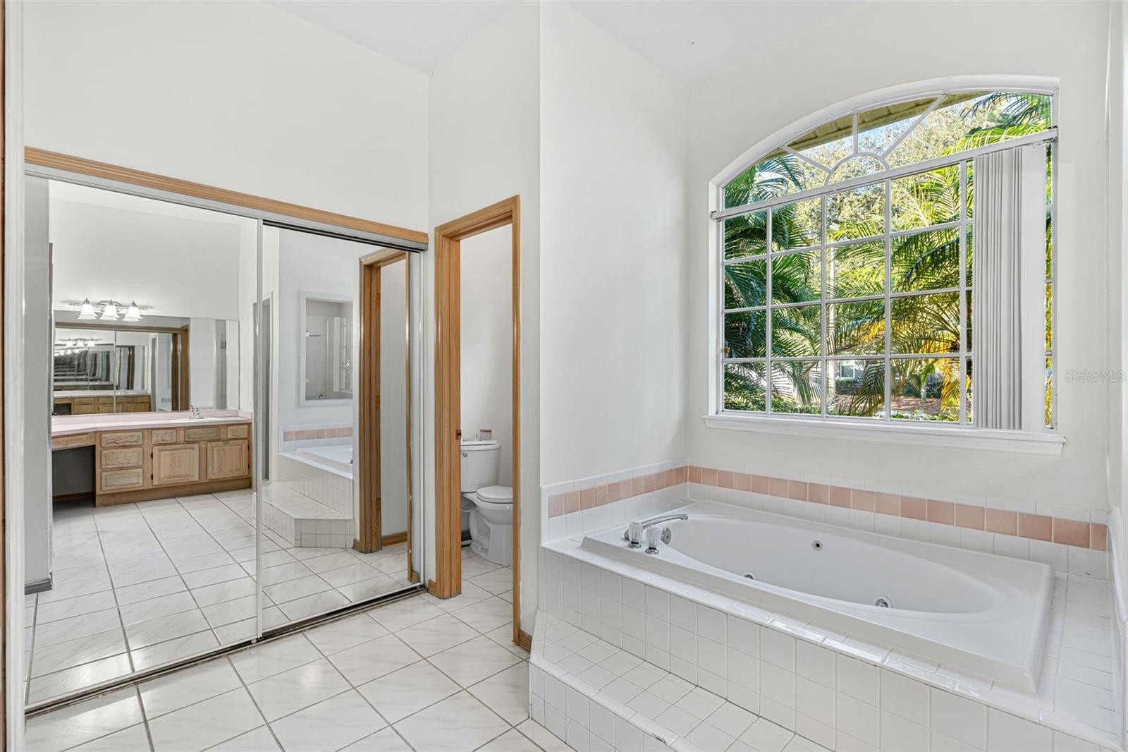 Image 17 of 34 For 8449 Island Palm Circle