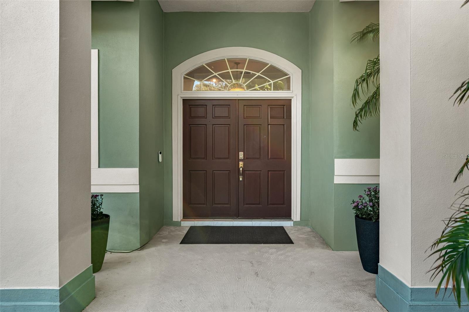 Image 5 of 34 For 8449 Island Palm Circle