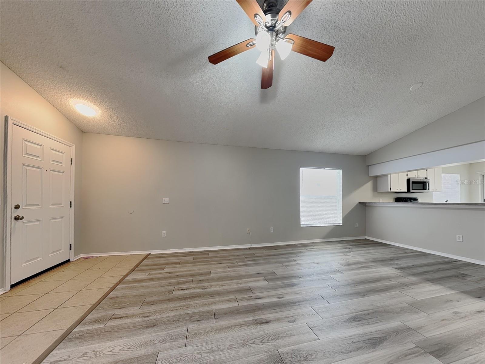 Image 7 of 15 For 8904 Bridgeford Oaks Drive