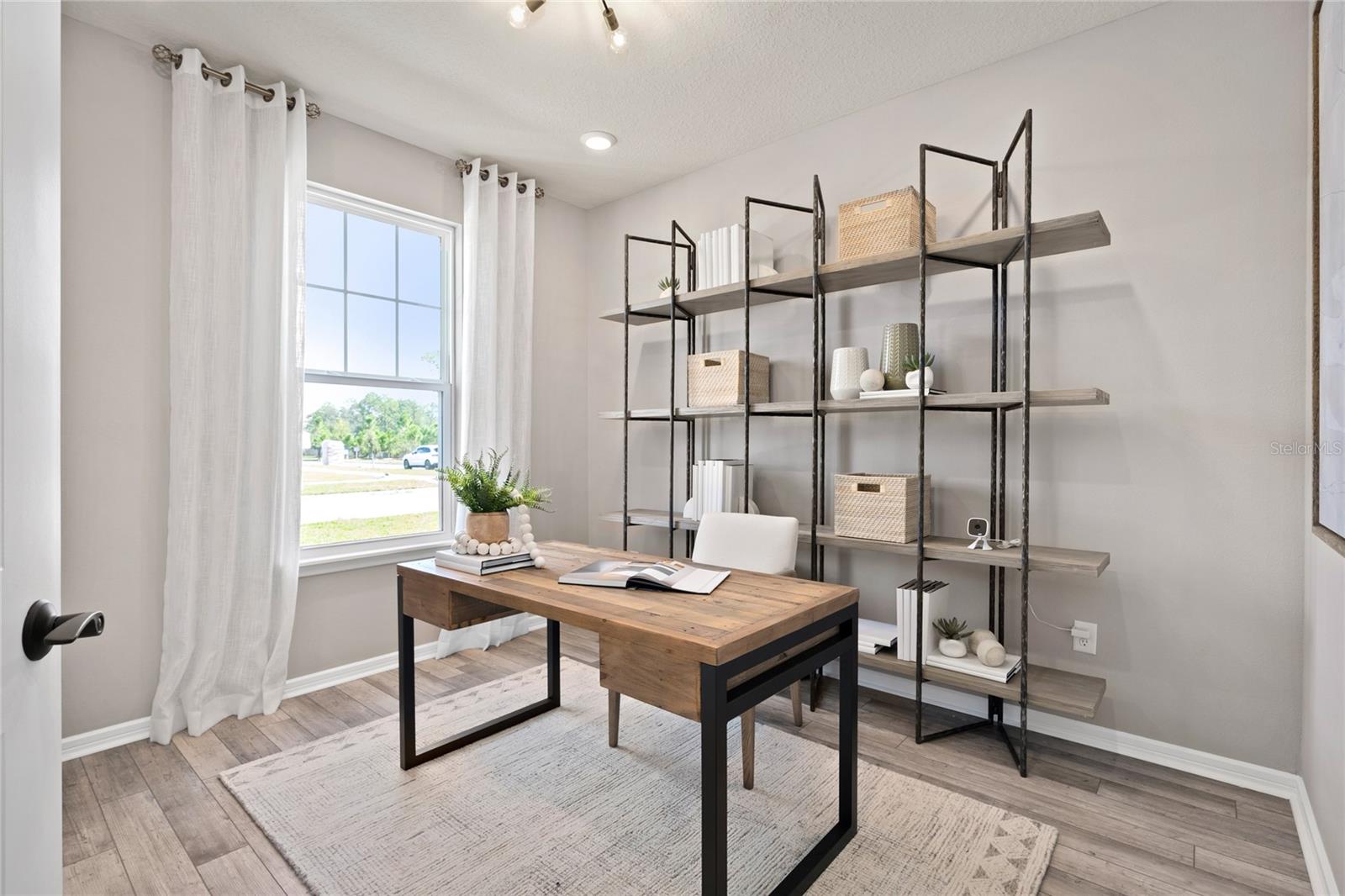 Image 16 of 29 For 4608 Orchard View Alley