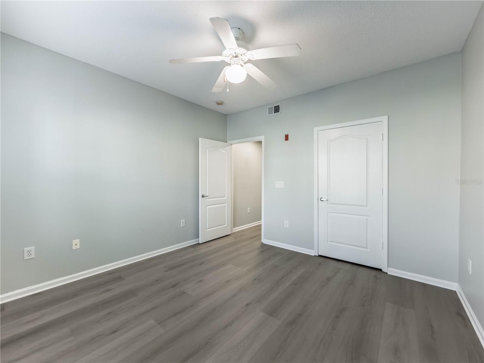 Image 16 of 24 For 12203 Wild Iris Way 108