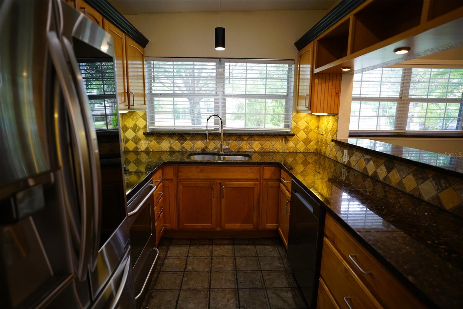 Image 10 of 25 For 2514 Illinois Street