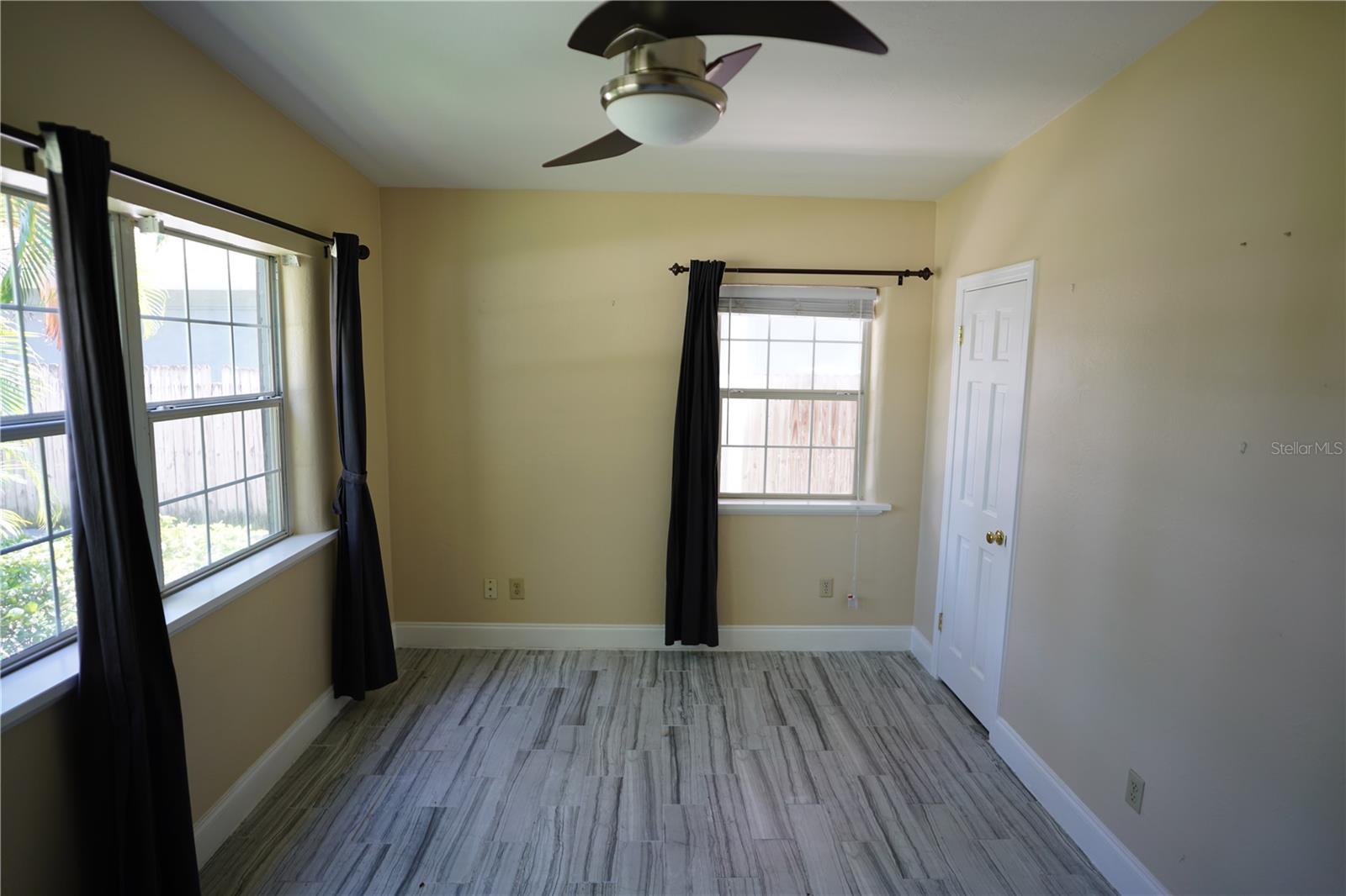 Image 15 of 25 For 2514 Illinois Street