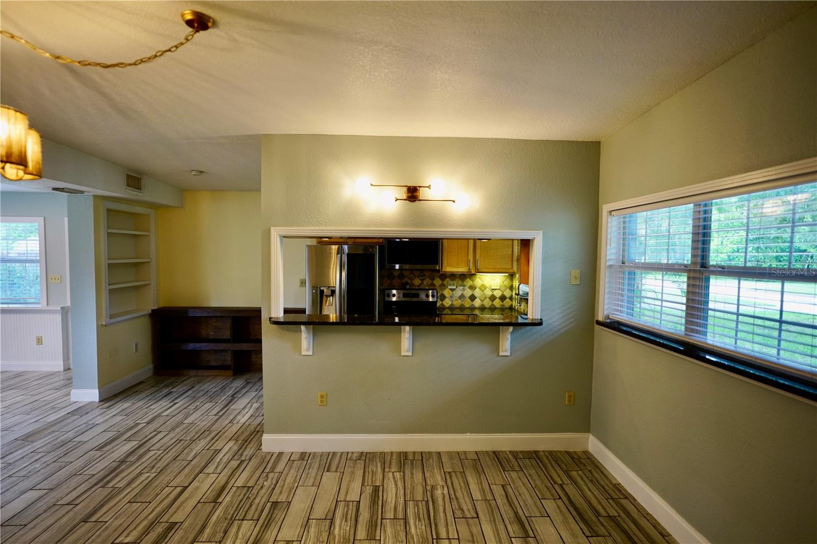 Image 4 of 25 For 2514 Illinois Street