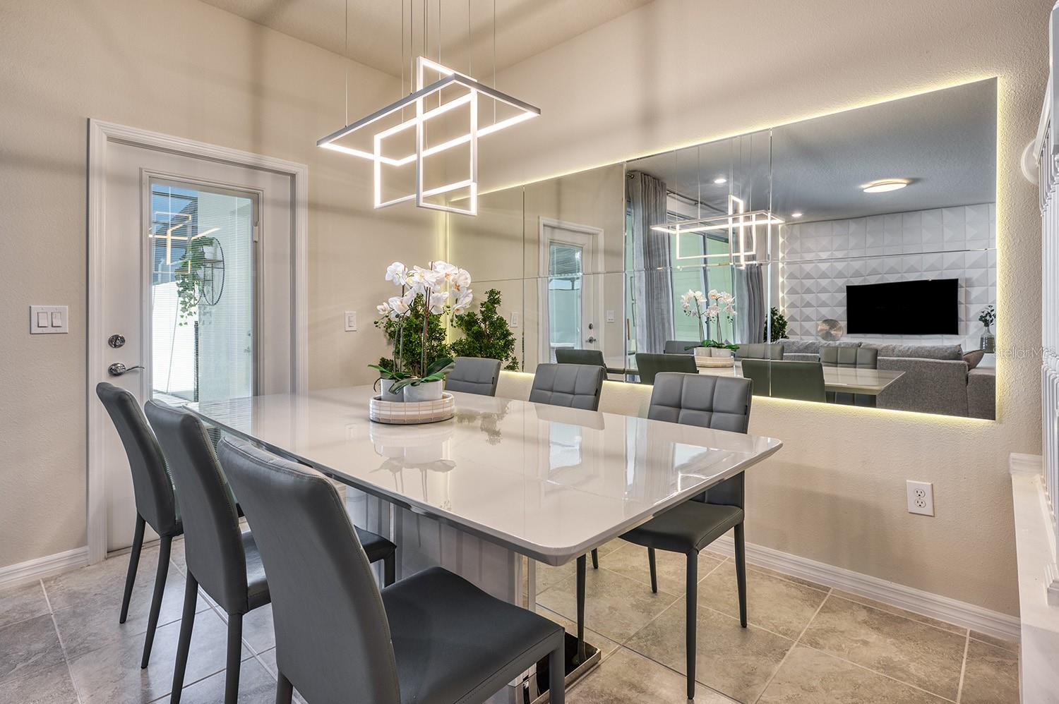 Image 10 of 57 For 7561 Oak Spring Ln