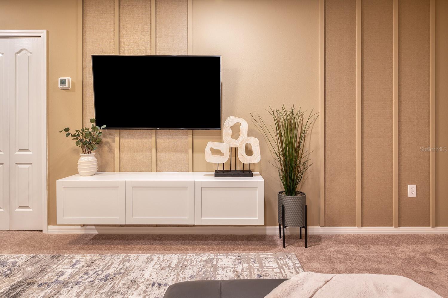 Image 18 of 57 For 7561 Oak Spring Ln