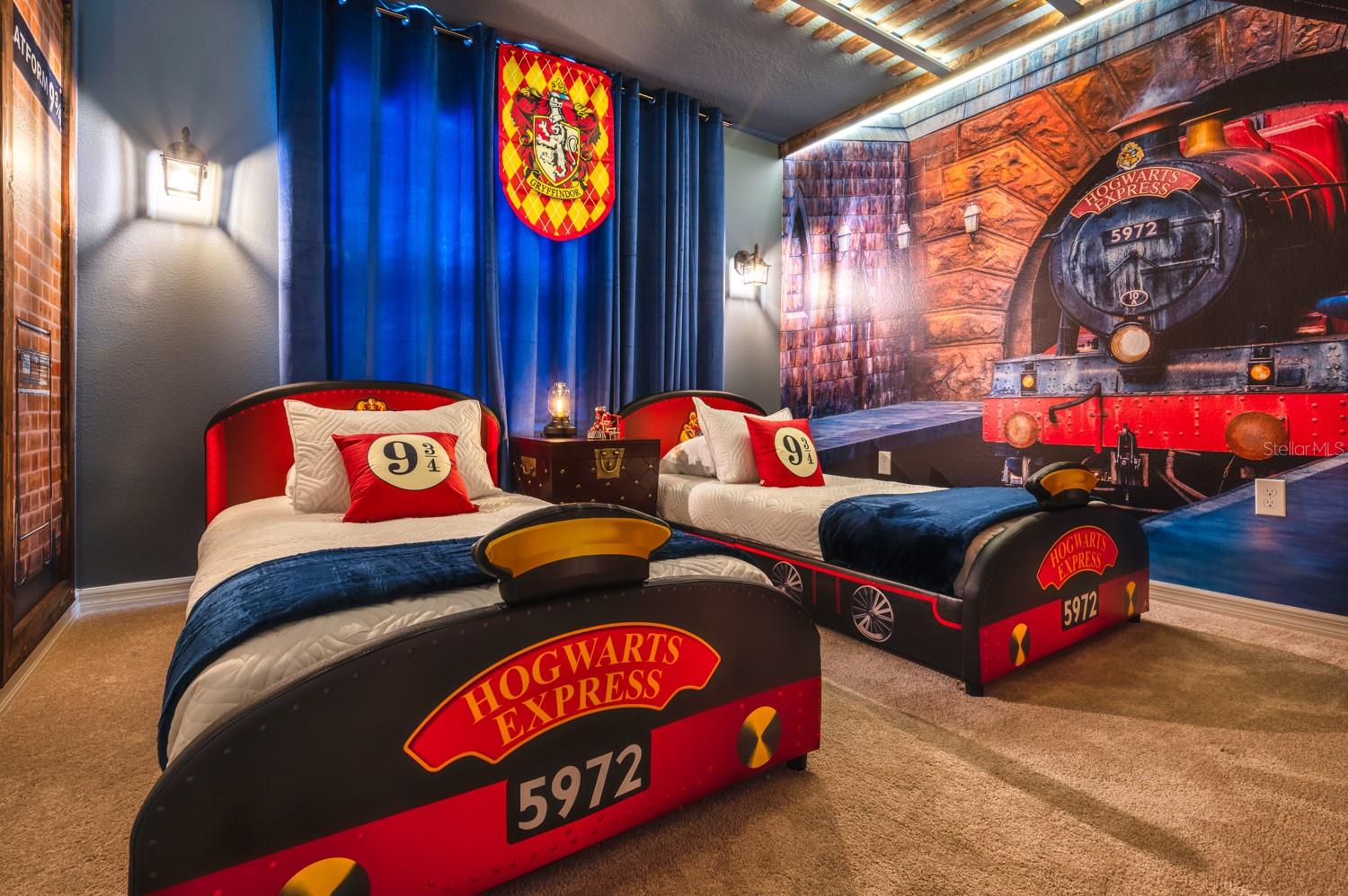 Image 41 of 57 For 7561 Oak Spring Ln