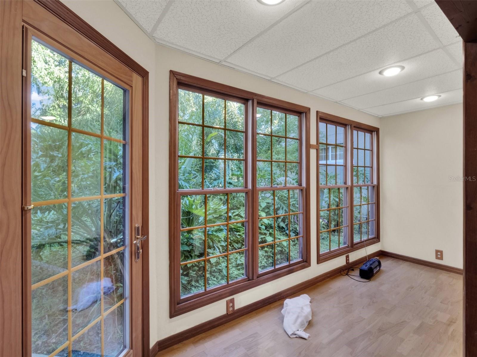 Image 22 of 39 For 662 Nighthawk Circle