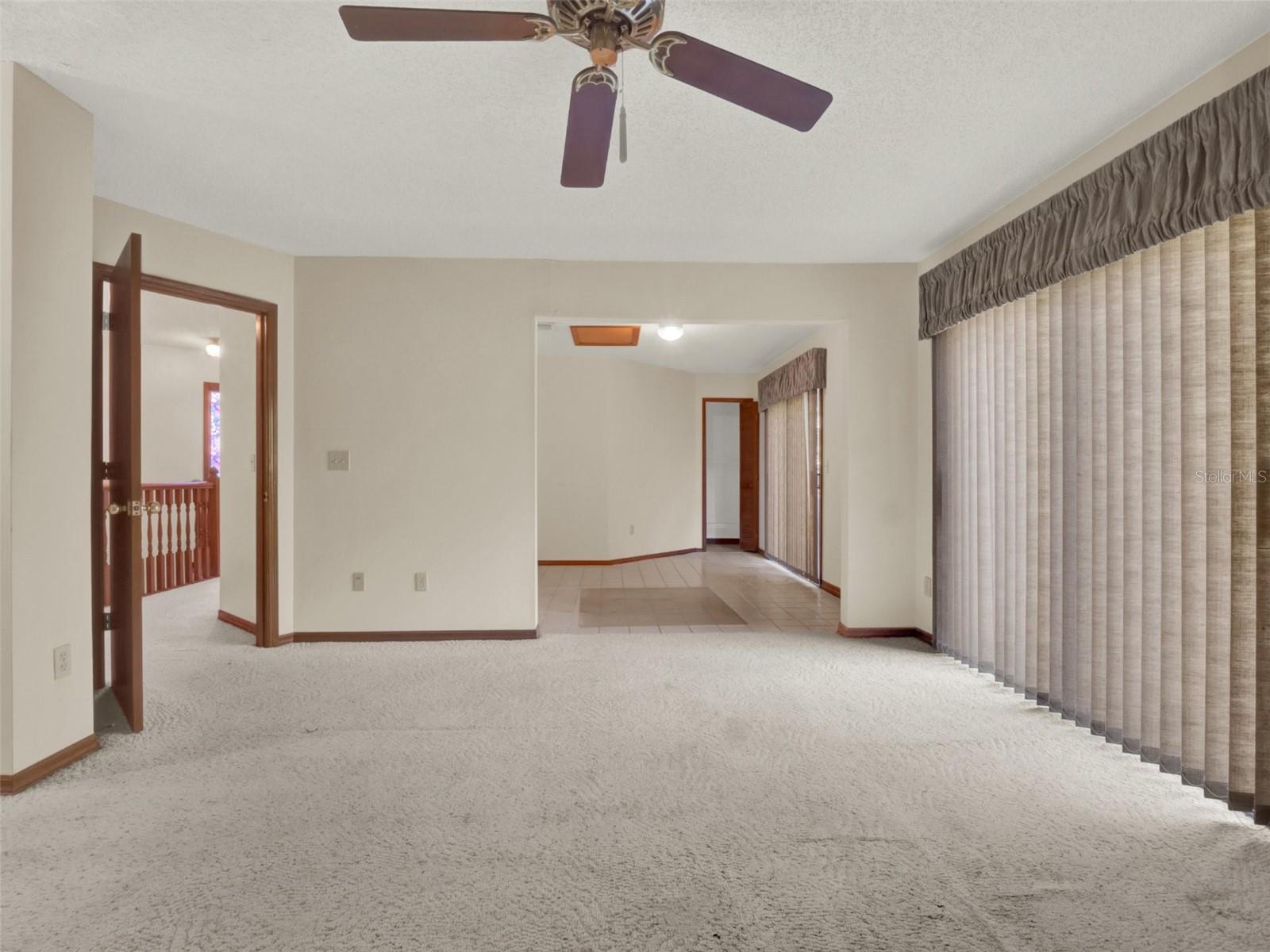 Image 28 of 39 For 662 Nighthawk Circle