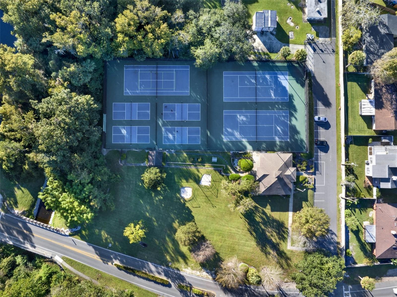 Image 38 of 39 For 662 Nighthawk Circle