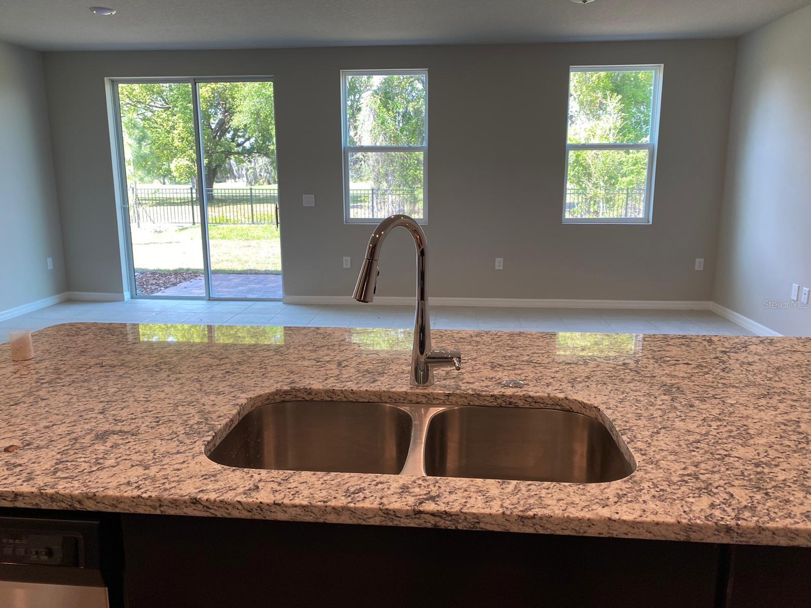 Image 31 of 60 For 975 Robin Holly Street