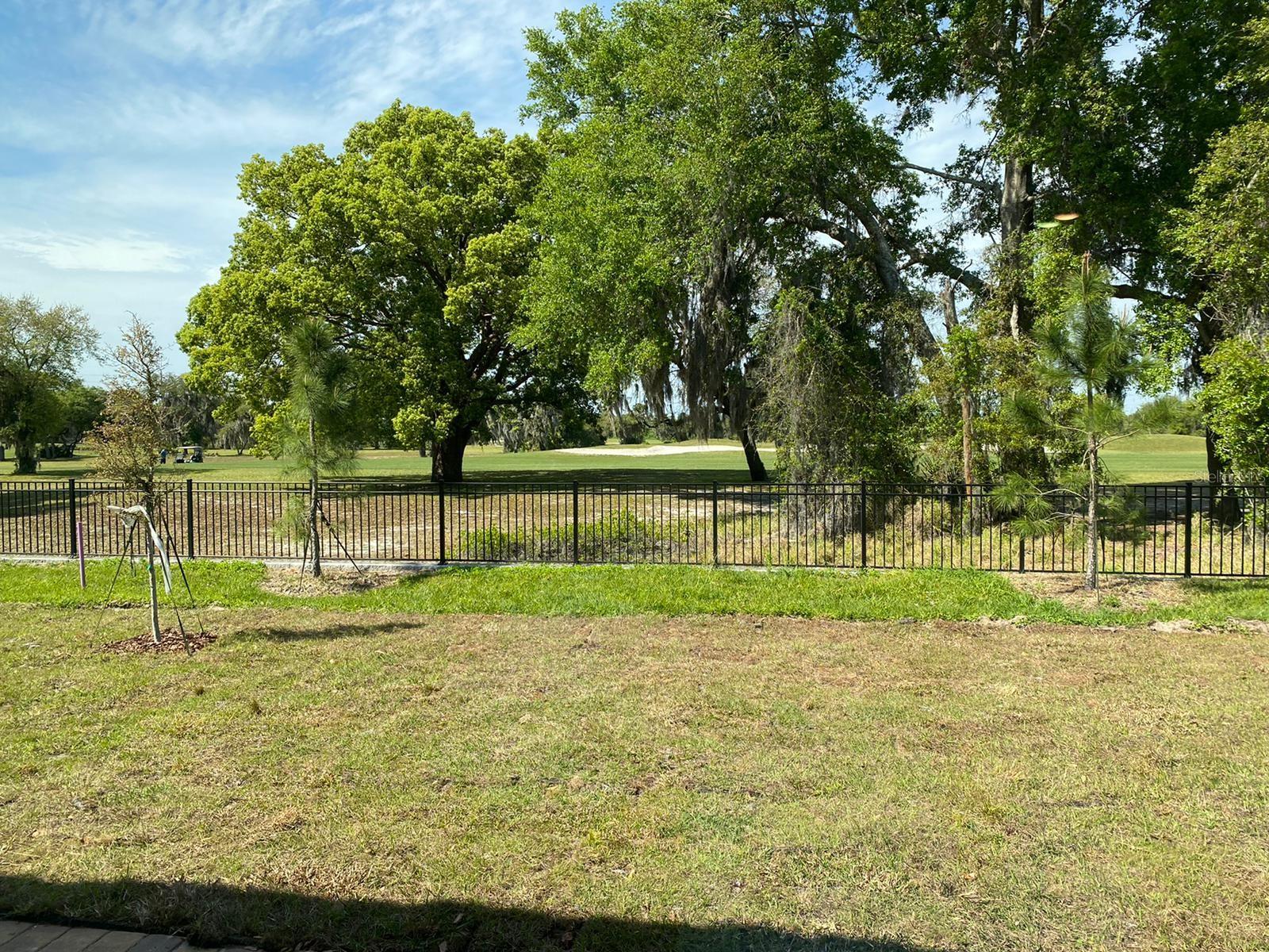 Image 33 of 60 For 975 Robin Holly Street