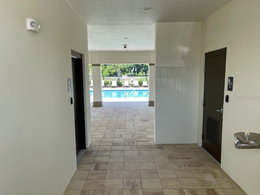 Image 47 of 60 For 975 Robin Holly Street