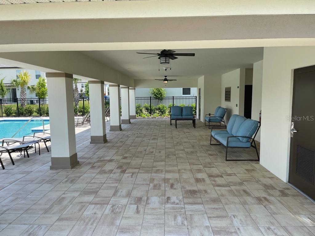 Image 48 of 60 For 975 Robin Holly Street